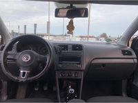 Second-hand VW Polo 90 CP (66 kW) 2012 Negru Hatchback