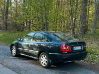 Gebraucht Mitsubishi Carisma 122 PS (89 kW) 2000 Grün Limousine