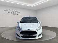 Gebraucht Ford Fiesta ST-Line 101 PS (74 kW) 2017 Frostweiß Kleinwagen