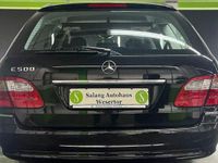 Second-hand Mercedes E500 306 CP (225 kW) 2004 Negru Berlinǎ