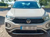 Gebraucht VW T-Roc Life 150 PS (110 kW) 2024 Grau SUV