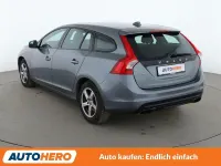 Gebraucht Volvo V60 Linje Svart 190 PS (139 kW) 2017 Silber Kombi