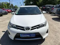 Gebraucht Toyota Auris 90 PS (66 kW) 2013 Weiß Limousine