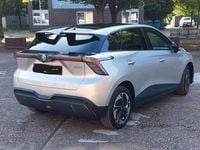Gebraucht MG MG4 EV Luxury 150 kW (204 PS) 2023 Silber Kleinwagen
