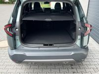 Neu Dacia Bigster Expression 156 PS (114 kW) 2026 Dolomitgrau SUV