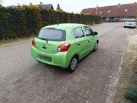Gebraucht Mitsubishi Space Star 71 PS (52 kW) 2014 Grün Kleinwagen