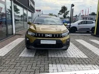 Neu Dacia Sandero Expression 110 PS (80 kW) 2026 Gelb Limousine