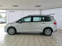 Gebraucht VW Touran Comfortline 150 PS (110 kW) 2017 Reflexsilber metallic Van / Kleinbus