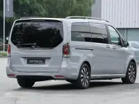 Gebraucht Mercedes EQV300 150 kW (204 PS) 2025 Alpingrau Van / Kleinbus
