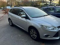 Gebraucht Ford Focus Trend 95 PS (69 kW) 2012 Silber Kombi