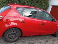 Gebraucht Hyundai i30 Comfort 109 PS (80 kW) 2009 Rot Limousine