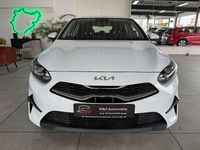 Gebraucht Kia Ceed 160 PS (117 kW) 2022 Weiß Kleinwagen