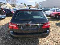 gebraucht Mercedes E200 E-Klasse E 200 CDI AvantgardeVoll Aussta