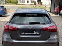 Gebraucht Mercedes A200 AMG line 163 PS (119 kW) 2019 Grau Limousine