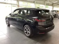Gebraucht BMW 220 Active Tourer 170 PS (125 kW) 2025 Schwarz Van / Kleinbus