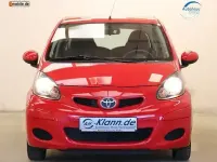 Gebraucht Toyota Aygo 68 PS (50 kW) 2009 Rot Kleinwagen
