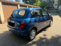 Gebraucht Daihatsu Sirion 55 PS (40 kW) 2000 Blau Kleinwagen