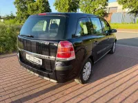 Gebraucht Opel Zafira Basis 105 PS (77 kW) 2007 Schwarz Van / Kleinbus