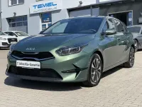 Neu Kia Ceed 140 PS (102 kW) 2025 Grün Kleinwagen