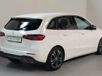 Gebraucht Mercedes B220 190 PS (139 kW) 2023 Weiß Kleinwagen