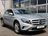 Gebraucht Mercedes GLA180 122 PS (89 kW) 2015 Silber SUV