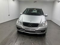 Gebraucht Mercedes A180 109 PS (80 kW) 2010 Silber (metallic) Limousine