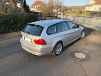 Gebraucht BMW 320 Comfort Edition 177 PS (130 kW) 2009 Silber Kombi