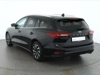 Gebraucht Ford Focus Titanium 125 PS (91 kW) 2024 Schwarz Kombi