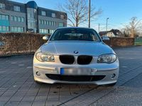 Gebraucht BMW 118 122 PS (89 kW) 2005 Silber Kleinwagen