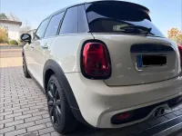 Używany Mini Cooper S 192 KM (141 kW) 2018 Beżowy Hatchback