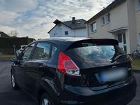 Gebraucht Ford Fiesta 95 PS (69 kW) 2015 Schwarz Limousine