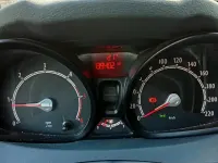 Gebraucht Ford Fiesta 70 PS (51 kW) 2010 Weiß Coupé