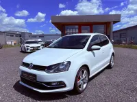 Gebraucht VW Polo Sportline 90 PS (66 kW) 2014 Weiß Limousine