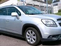 Gebraucht Chevrolet Orlando 140 PS (102 kW) 2012 Silber Van / Kleinbus