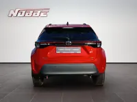 Neu Toyota Yaris Cross 131 PS (96 kW) 2026 Karminarot metallic SUV