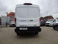 Gebraucht Ford Transit Trend 135 kW (184 PS) 2022 Weiß Pickup