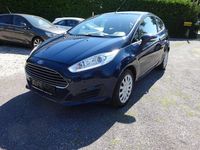 Gebraucht Ford Fiesta Trend 75 PS (55 kW) 2015 Blau Kleinwagen