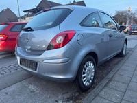 Gebraucht Opel Corsa Selection 80 PS (58 kW) 2009 Lichtsilber metallic Kleinwagen