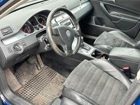 Second-hand VW Passat 140 CP (102 kW) 2006 Albastru Berlinǎ