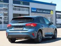 Gebraucht Ford Focus Trend 125 PS (91 kW) 2017 Andere Limousine