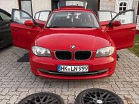 Gebraucht BMW 120 170 PS (125 kW) 2011 Rot Kleinwagen