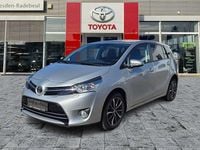 Gebraucht Toyota Verso Executive 147 PS (108 kW) 2017 Silver metallic Van / Kleinbus