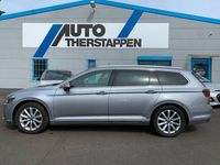 Gebraucht VW Passat Elegance 150 PS (110 kW) 2024 Pyrit silber (metallic) Kombi