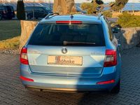 Gebraucht Skoda Octavia Ambition 150 PS (110 kW) 2016 Denimblau metallic Kleinwagen