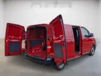 Usado Opel Vivaro-e Combi Edition 100 kW (136 HP) 2022 Vermelho Van