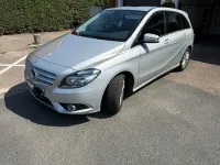 Gebraucht Mercedes B180 122 PS (89 kW) 2012 Silber Kleinwagen