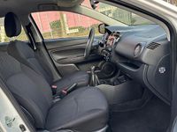 Gebraucht Mitsubishi Space Star Diamant Edition 71 PS (52 kW) 2015 Weiß Kleinwagen