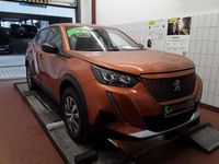Gebraucht Peugeot e-2008 Active 100 kW (136 PS) 2023 Lackierung orange fusion/typ a SUV