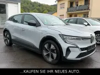 Gebraucht Renault Megane E-Tech Equilibre 160 kW (218 PS) 2022 Weiß Limousine