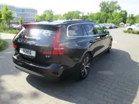 Gebraucht Volvo V60 Core 250 PS (183 kW) 2024 Schwarz Kombi